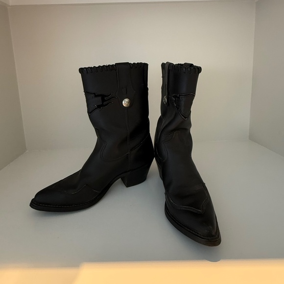 Harley-Davidson Shoes - VTG Harley Davidson Women's boots Western Style sz 7 Black Leather HD Logos